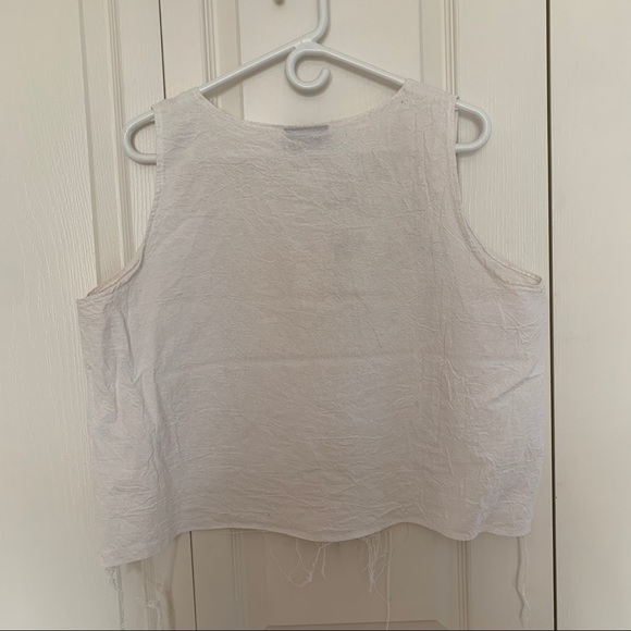 White Cream button crop - Picture 2 of 5